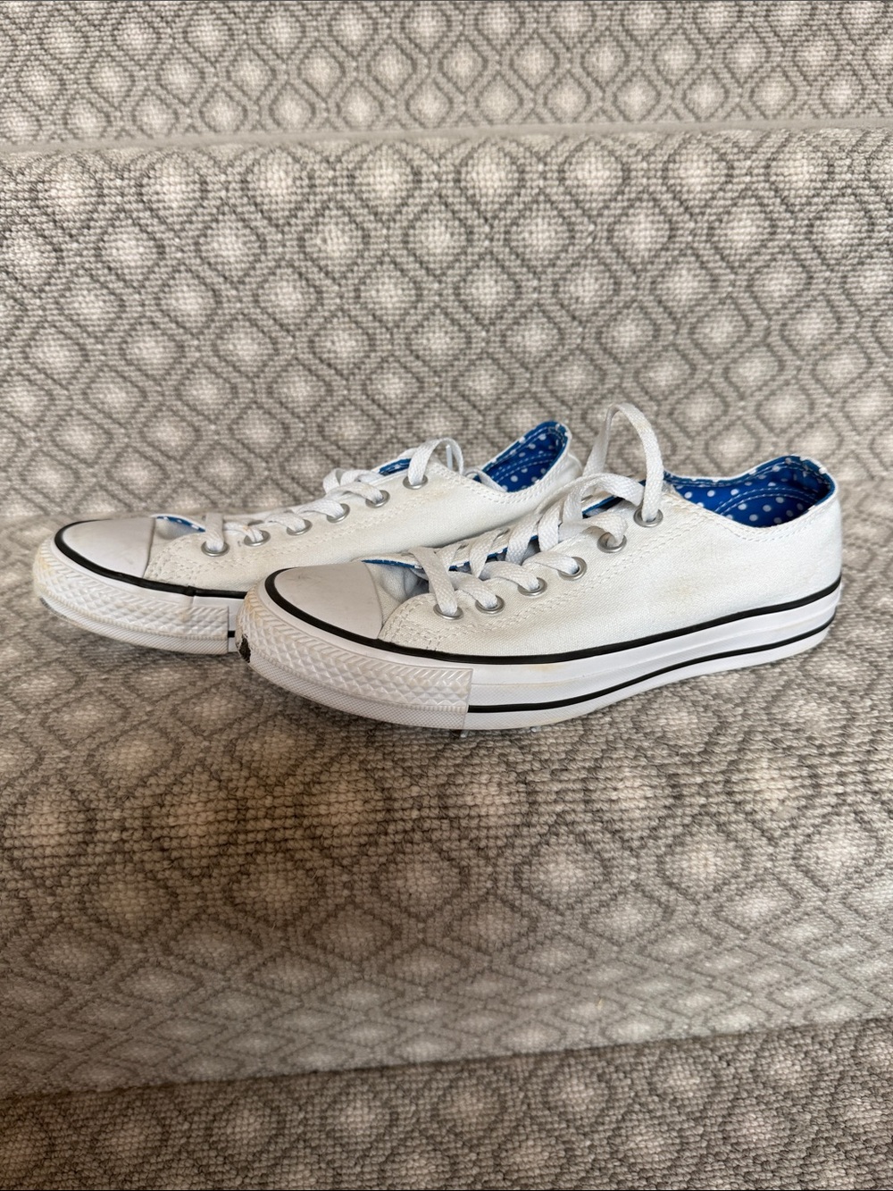 Converse White Low-Top Canvas Sneakers with Blue Polka Dot Lining